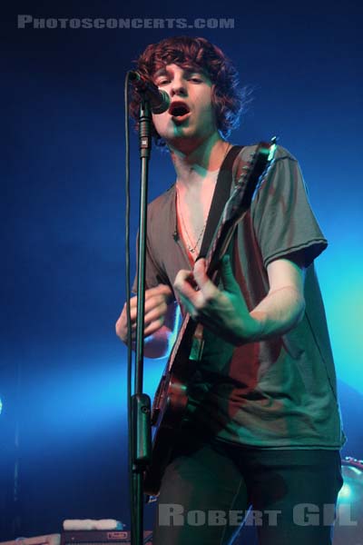 THE KOOKS - 2008-04-15 - PARIS - Elysee Montmartre - 